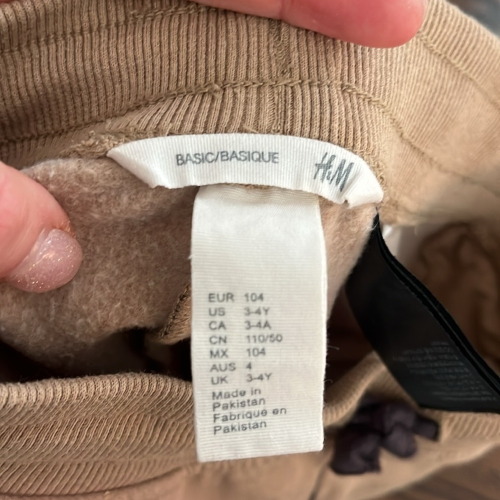 H&M sweatpants - Picture 3 of 3